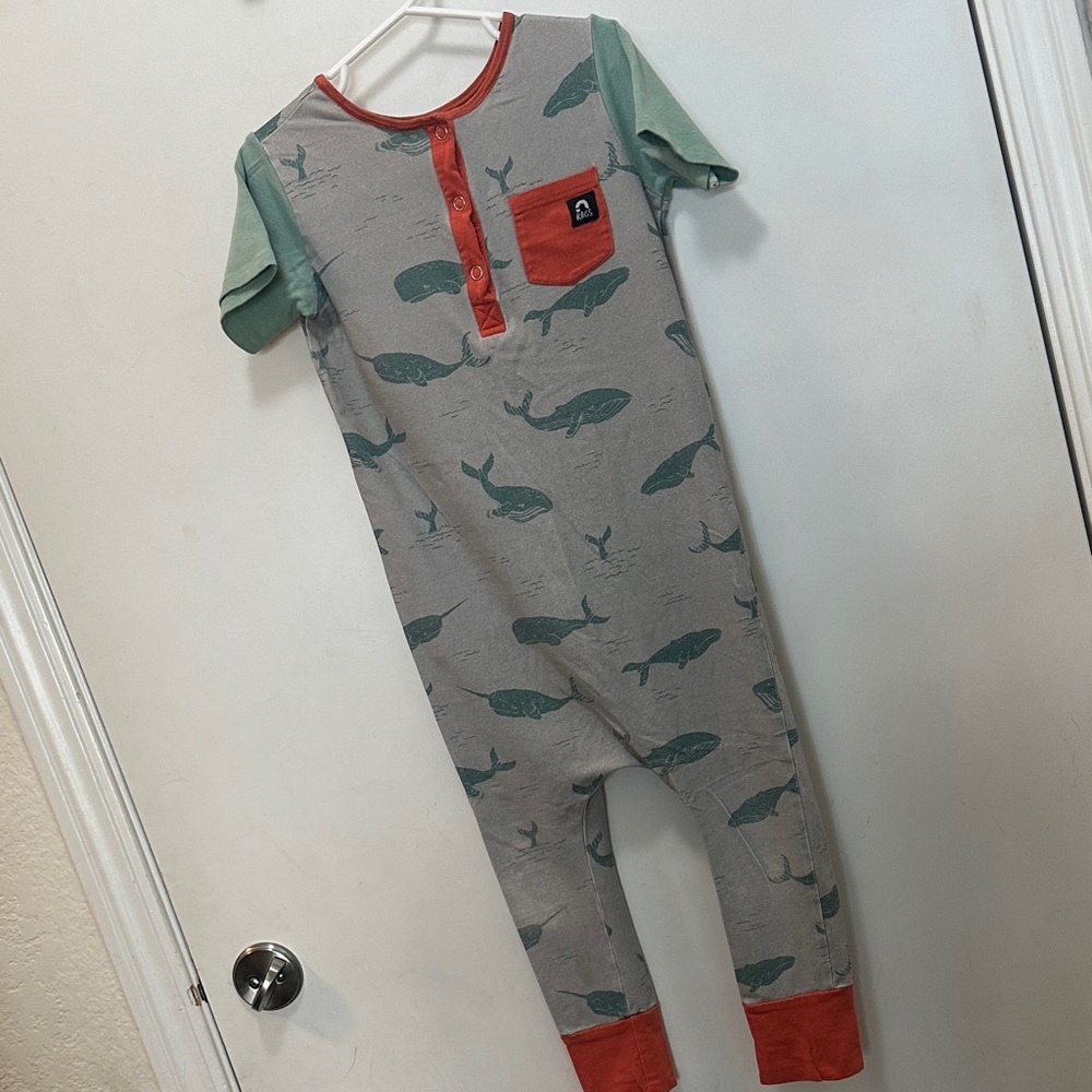 RAGS Gray and Green Narwhal & Whale 🐋 Print Jumpsuit Size 5/6